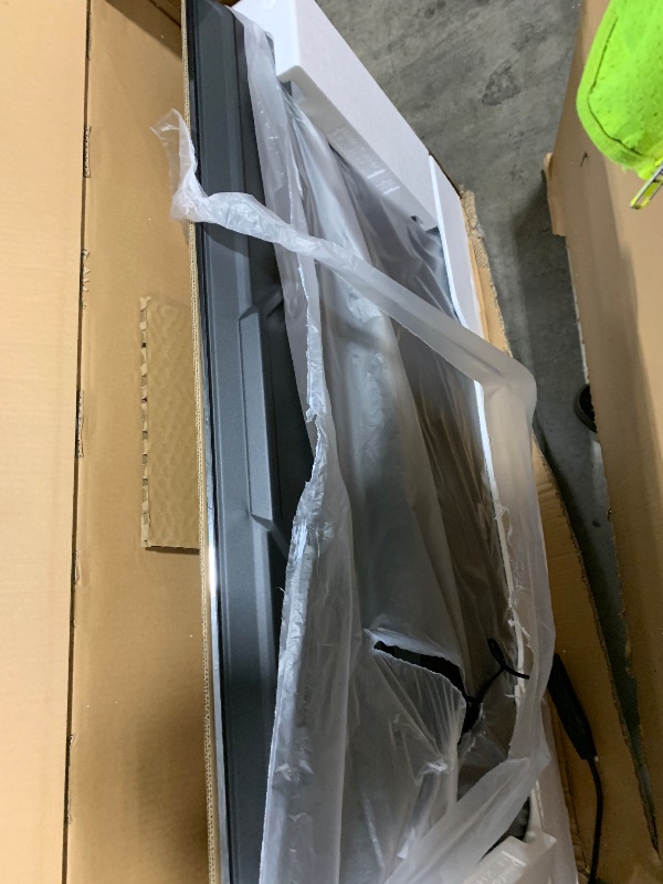 Photo 1 of major damage---------------no audio----------------------Roku Smart TV 2025 – 50-Inch Select Series, 4K HDR TV – RokuTV with Enhanced Voice Remote – Flat Screen LED Television with Wi-Fi for Streaming Live Local News, Sports, Family Entertainment