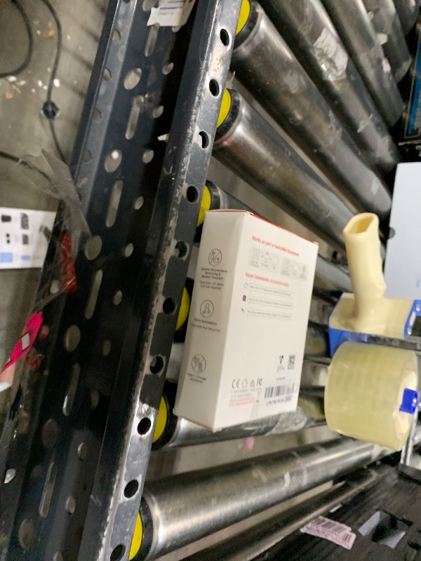 Photo 1 of SwitchBot CO2 Detector, Air Quality Monitor Indoor, CO2 Monitor for CO2/TEMP/Humidity, Portable Carbon Dioxide Detector for Home/Car/Office/Greenhouse