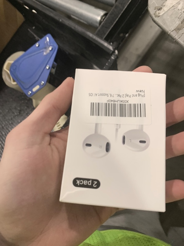 Photo 1 of [Plug and Play] 2 Pack for iPhone Headphones Wired Earbuds/Earphones with Built-in Microphone & Volume Control HiFi Stereo Nosie Reduction for iPhone 14 13 12 11 Pro Max XS XR X 8 7 6, Support All iOS