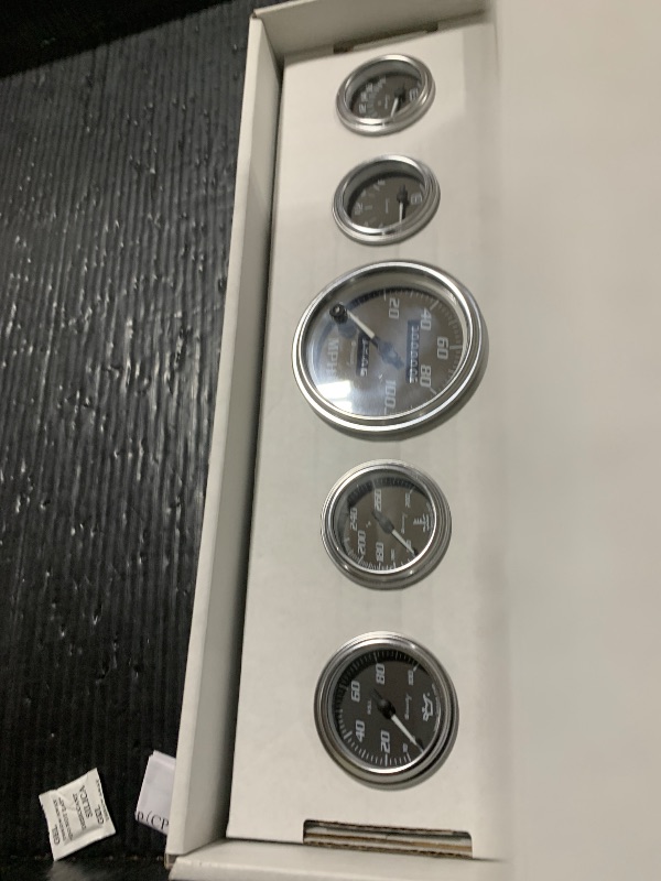 Photo 1 of Equus E7500 5-Piece Gauge Kit