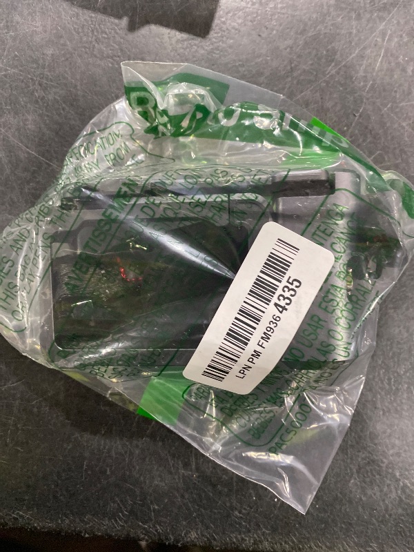 Photo 1 of Aluminum Street Grip Kit for DJI OSMO Action 6 Accessories Grip Handle Set (Camera Grip+Ultra-Light Cage) Protective Metal Frame Action 6 Case with Multiple Expansion Interfaces, 1/4" Screw Hole (K11)