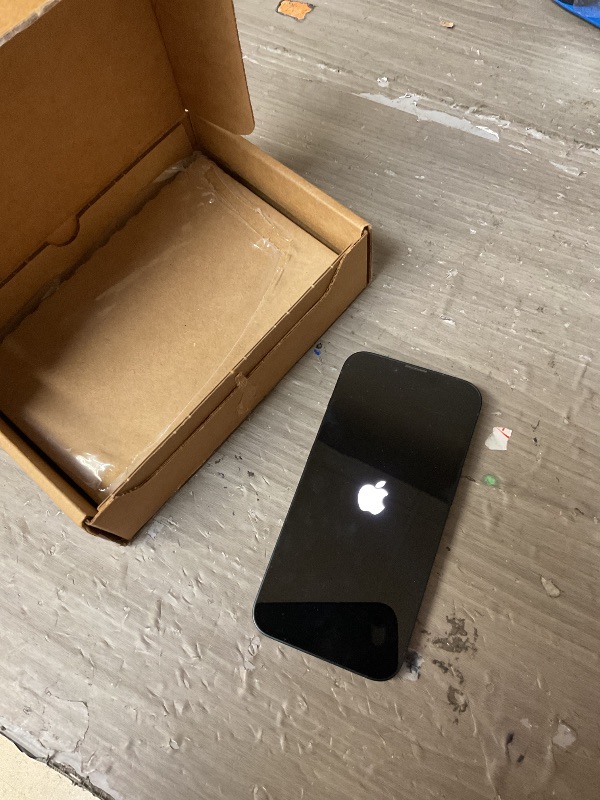 Photo 1 of Apple iPhone 14, 165GB, Midnight - Unlocked (Renewed)