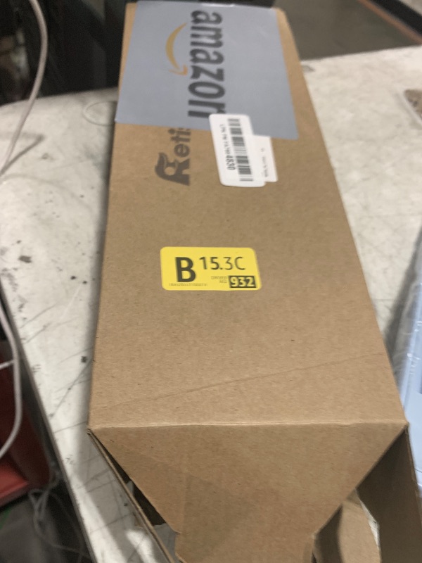 Photo 1 of Retisee 15 Inch Christmas Peacock Tree Topper Peacock Christmas Ornaments Artificial Feather Glitter Blue Ornament for Xmas Tree Decor Indoor Outdoor Home