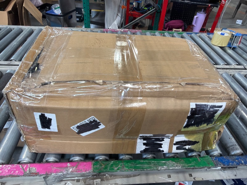 Photo 1 of ** SOLD AS IS, NO REFUND/RETURN** SEE COMMENTS!
Gets Carry on Luggage Airline Approved,20 Inch Abs+Pc Hardshell Spinner Luggage With Cup Phone Holder and USB Charger,Front Pocket Durable Suitcase for Women Men-Silver