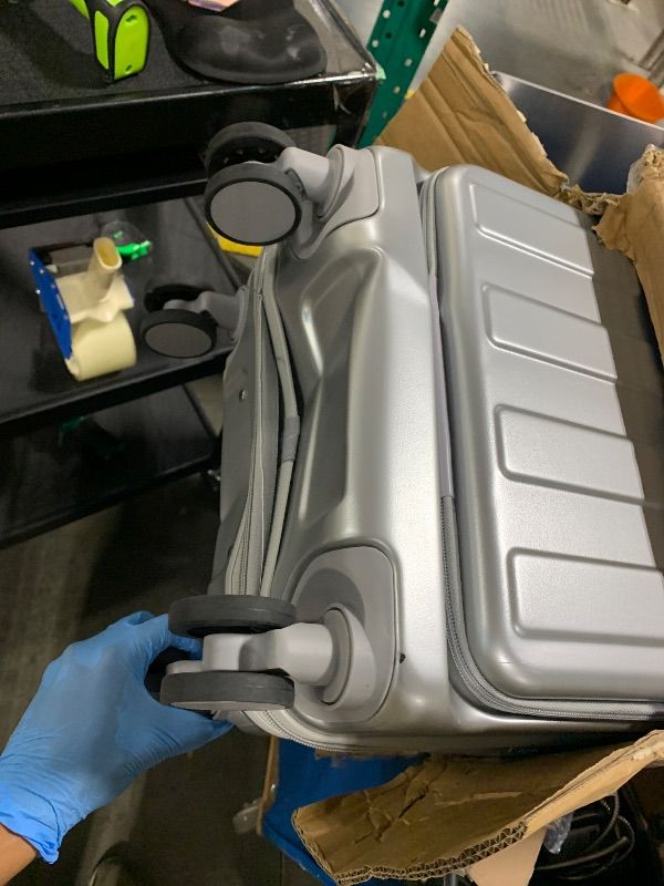 Photo 1 of ** SOLD AS IS, NO REFUND/RETURN** SEE COMMENTS!
Gets Carry on Luggage Airline Approved,20 Inch Abs+Pc Hardshell Spinner Luggage With Cup Phone Holder and USB Charger,Front Pocket Durable Suitcase for Women Men-Silver