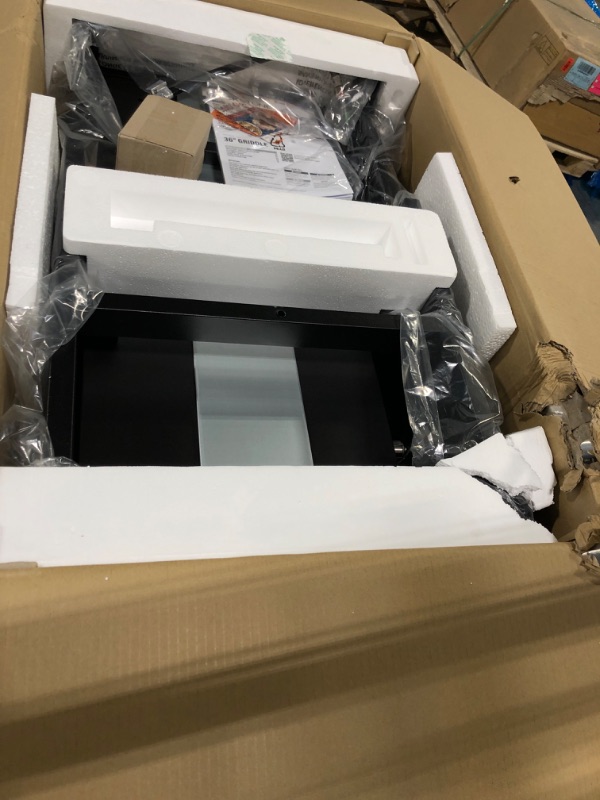 View 3 of ***FACTORY SEALED****
Blackstone 1554 36” Omnivore Griddle with Folding Side Shelves, Powder Coated Steel, Black