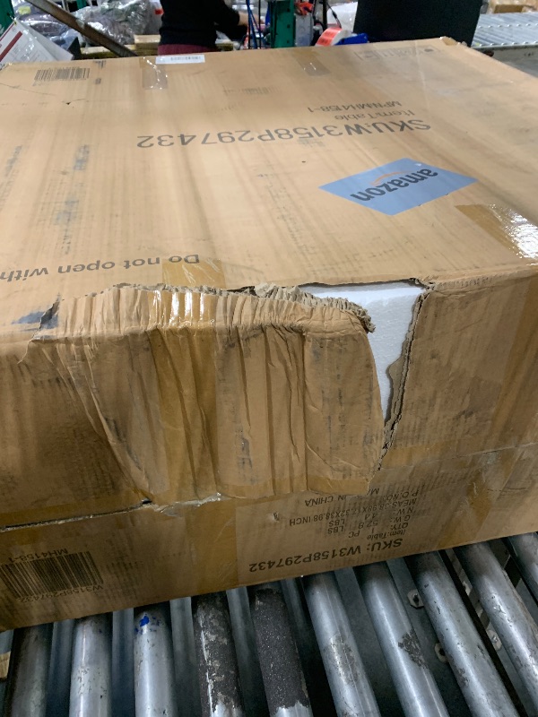 Photo 1 of *** similar product*** Table