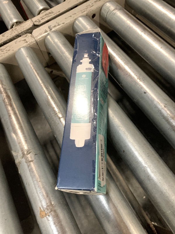 Photo 1 of **UNTESTED**
GE RPWFE Refrigerator Water Filter, Genuine Replacement Filter, Certified to Reduce Lead, Sulfur, and 50+ Other Impurities, Replace Every 6 Months for Best Results, Pack of 1