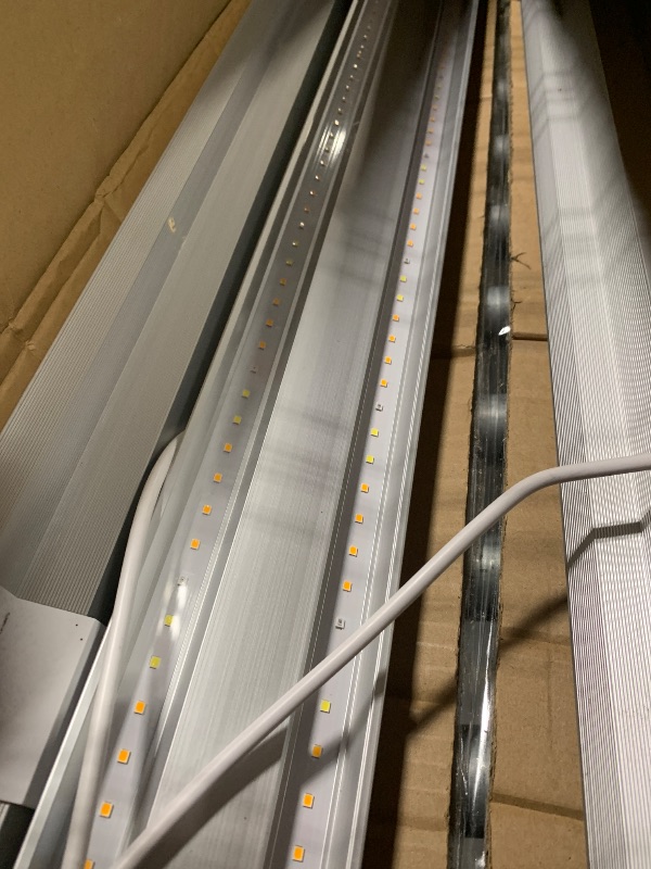 Photo 1 of (4/10/2026 ***FINAL SALE/NO RETURN, SOLD AS PARTS***)
FREELICHT 6 Pack 4ft LED Grow Light, 60W (350W Equivalent), Sunlike Full Spectrum Integrated Plant Light for Hydroponic Indoor Plant Succulent Seedling Veg and Flower, Plug in with On/Off Switch