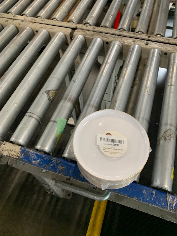 Photo 1 of [30 Pack 6.3''] White Plastic Party Plates With Gold Rim Edge Collection Premium heavyweight Elegant Disposable Tableware Dishes