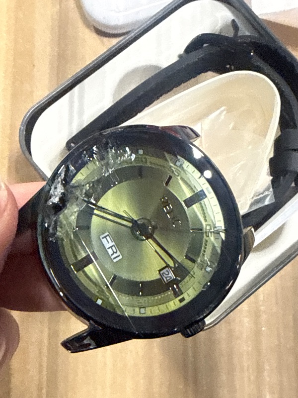 Photo 1 of ***it's broken*** RELIC by Fossil Men's Everet Three-Hand Day Date Black Alloy Metal and Black Silicone Band Watch (Model: ZR12227)