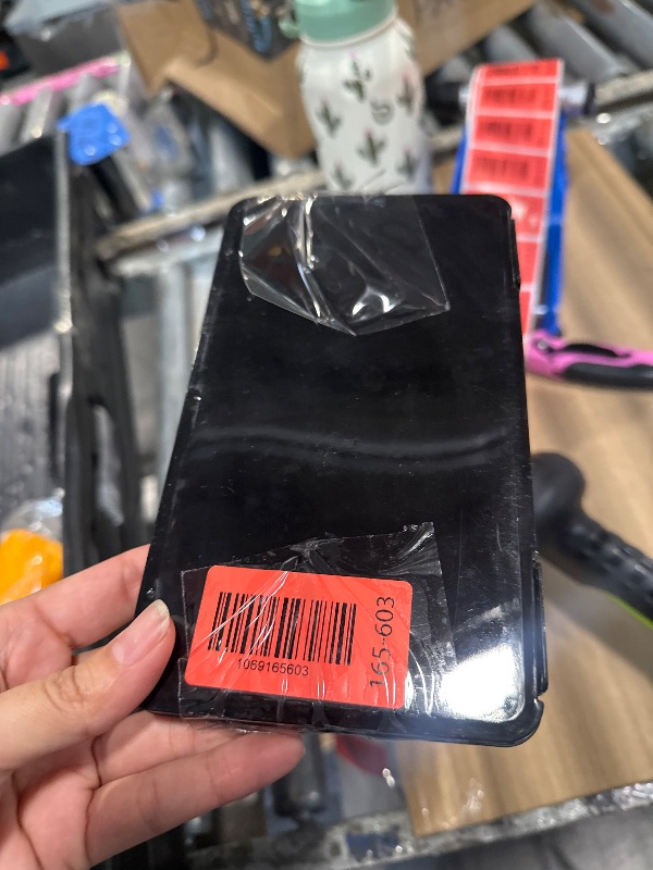 Photo 1 of ***only 1*** Orichane Mask Holder Face Masks Plastic Case Storage Bag Portable Mask Storage Clips Containers Disposable Face Masks Organizer Dustproof Storage Box for Mask Pollution Prevention Set of 6