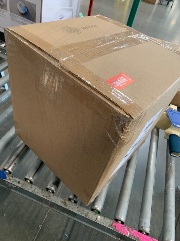 Photo 1 of **UNKNOWN SIZE OR DETAILS** BED COMFORTER