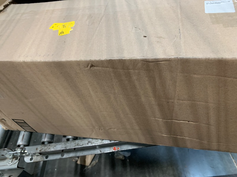 Photo 1 of *MINOR DAMAGE - USED*
Washable Oriental Area Rug - 10x14 Rugs for Living Room Soft Carpet for Bedroom Waterproof Floral Distressed Indoor Stain Resistant Non-Shedding Floor Carpets (Beige/Cream, 10X14)