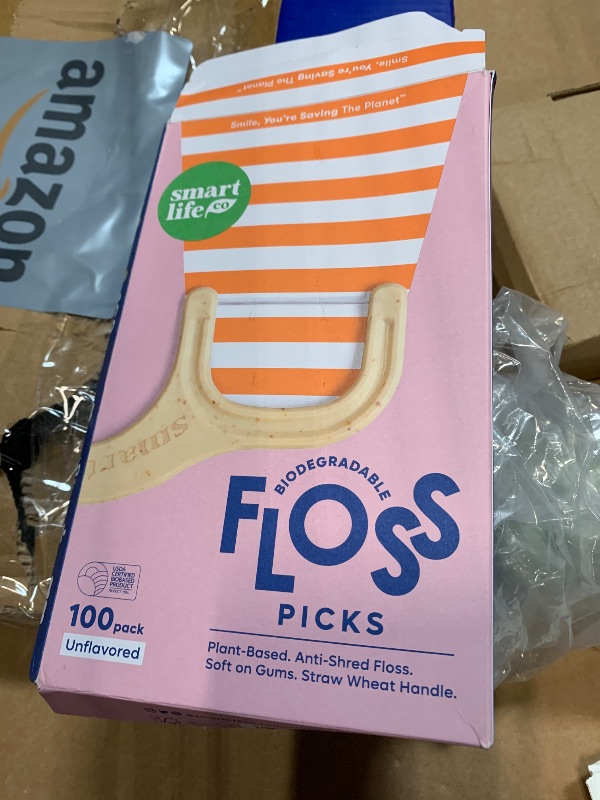 Photo 1 of *MISSING PARTS UNKNOWN*
SmartLifeco Eco-Friendly Dental Floss Picks (100ct) - Flossers Made With Straw Wheat Blend, Strong Anti-Shred Thread For Tight Gaps, Tooth Pick Stick For Adults, Soft on Gum & Teeth, Vegan, Unflavored