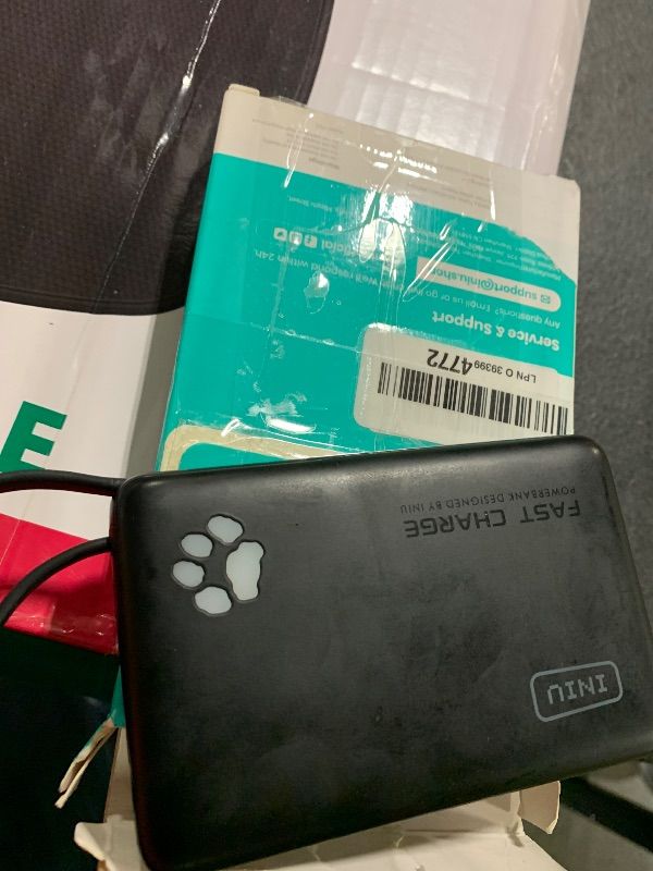 Photo 1 of ****DOES NOT WORK, SELLING FOR PARTS***INIU 45W Power Bank, Fast Charging Portable Charger with Built-in USB C Cable, 10000mAh Small Type C Powerbank, Battery Pack for iPhone 17 16 15 14, iPad, Samsung S25 S24 etc Travel Camping Essentials ****DOES NOT WO
