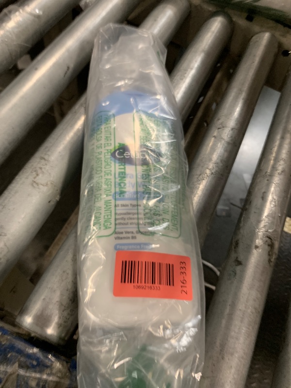 Photo 1 of ****ONLY ONE*** Cetaphil Ultra Gentle Body Wash, For Dry to Normal, Sensitive Skin, 16.9oz Pack of 3, Aloe Vera, Vitamin B5, Hypoallergenic, Paraben Free, Fragrance Free, Dermatologist Tested