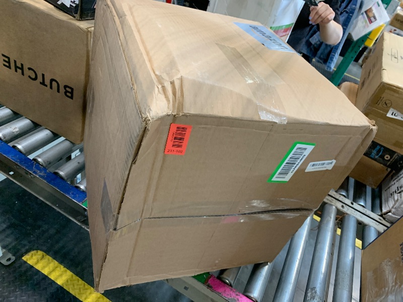 Photo 1 of **MISSING PARTS**
Bedsure King Comforter Set, Blue Soft Prewashed Bedding for All Seasons, 3 Pieces GentleSoft™ Bed Set, 1 Lightweight Comforter (104"x90") and 2 Pillowcases (20"x36")