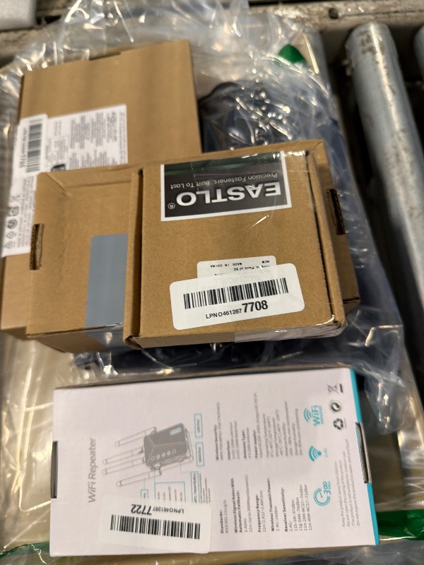 Photo 1 of #10-24 x 1-1/4" Pan Head Machine Screw, Phillips Drive, 304 Stainless Steel 18-8, Bright Finish, Fully Machine Thread, 50 Pcs