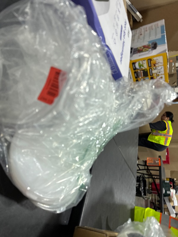 Photo 1 of 6 piece containers with lids