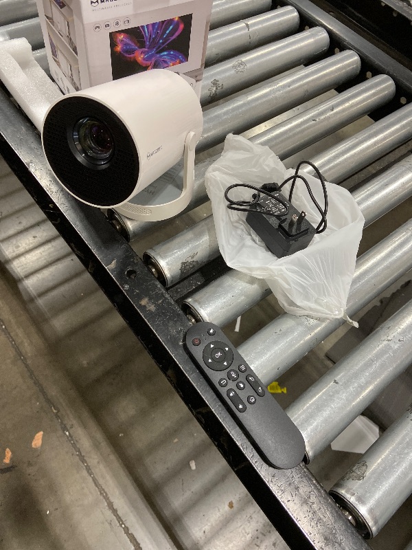 Photo 1 of ?Electric Focus?Magcubic Mini Projector 4K Support, Portable Projector with WiFi 6 and Bluetooth 5.4, Smart Proyector, 5W Soundbase Speaker, 180° Rotation for Home Theater HY300 Ultra