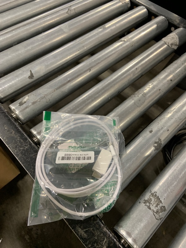 Photo 1 of [Apple MFi Certified] USB C to HDMI Cable Adapter, 4K@60Hz Type C to HDMI Cable 6FT USB-C Digital AV Adapter Sync Screen Connector for iPhone 17 16 15 Pro Max to HD TV Projector Monitor