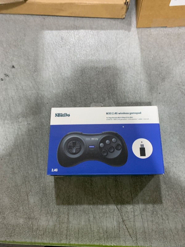 Photo 1 of 8Bitdo M30 2.4G Wireless Gamepad for Sega Genesis Mini and Mega Drive Mini and Switch with 6-Button Layout (Black)