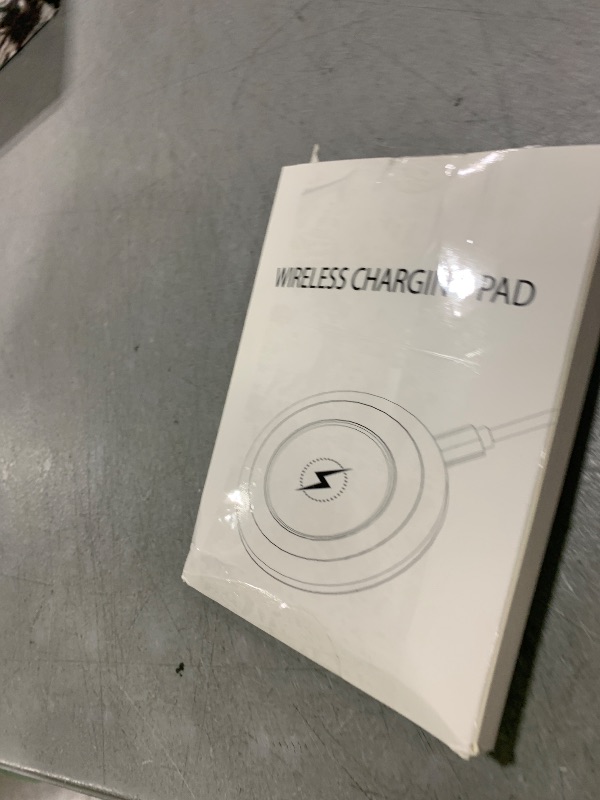 Photo 1 of Samsung S25 Wireless Charger Fast Charging Pad Android Charger for Samsung Galaxy S25 Ultra/S24/S23/S22/S21/S20/iPhone 17/16 Pro 15W Fast Wireless Phone Charger Station for Pixel 10 Pro xl/9/9a/8a/8/7