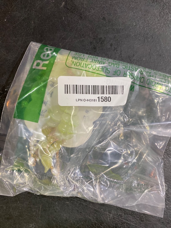 Photo 1 of 1 Pair of Fresh Green Handmade Goldfish Hairpin, Vintage Hair Clips, Tassel Hair Clip, Hanfu Decorative Hair Clips, and Chinese Hair Accessories, for Women Bride Bridesmaids