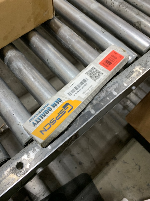 Photo 1 of 10" Rear Wiper For Chevy Traverse 24-18 /Buick Enclave 24-18?Encore 22-13 /Hummer H2 09-03 H3 10-06 /Dodge Nitro 12-09 /Saturn Vue 07-02 /Mazda Tribute 06-01 Back Windshield Wiper Blades (10-N)