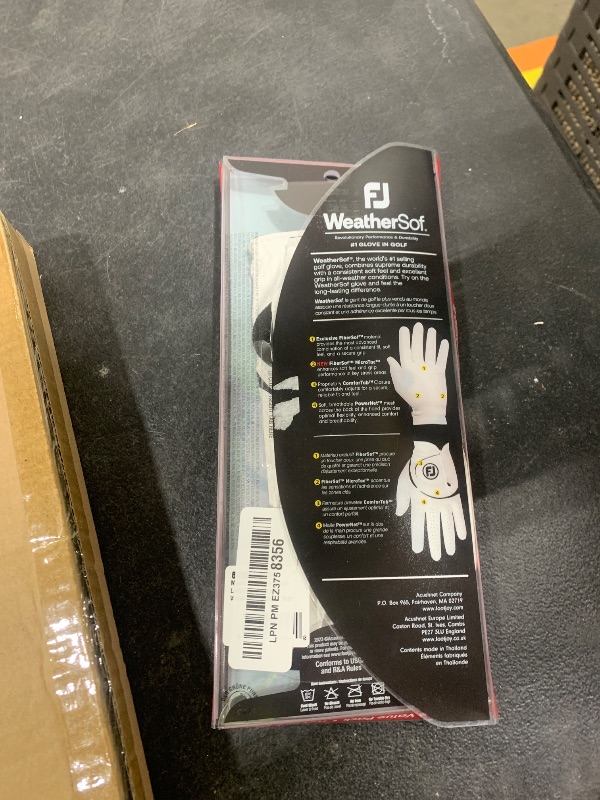 Photo 1 of 2 left side gloves size Small