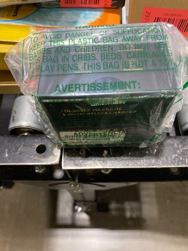 Photo 1 of ?2025 Upgraded?Wireless Charger 3 in 1, Foldable Wireless Charging Station with Light for Apple MagSafe Charger, Travel Magnetic Charger for iPhone 17/16/15/14/13/12 Apple Watch AirPods (20W Adapter)