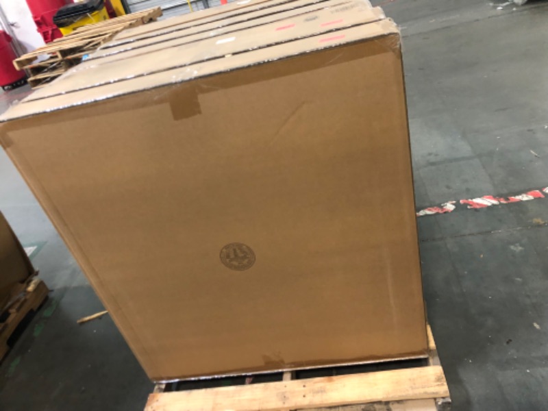 Photo 1 of **Final sale no returns allowed ** Please review ratings before purchasing**

**Venta final, no se permiten devoluciones** Revise las calificaciones antes de comprar**

Amazon Basics Bed Frame with Storage, Foldable Metal Platform, Sturdy Steel, No Box Sp