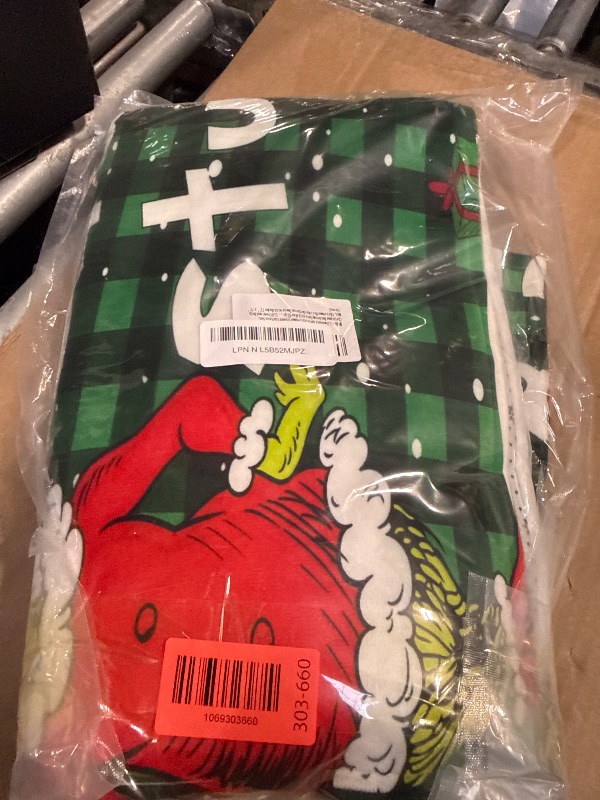 Photo 1 of **SIMILAR IMAGE***LIN&BABAY 4Pcs Christmas Shower Curtain Set, Christmas Bathroom Sets with Non-Slip Rugs, Toilet Lid Cover and Bath Mat, Christmas Holiday Bathroom Decor with Hooks 71'' x 71'' (Green)