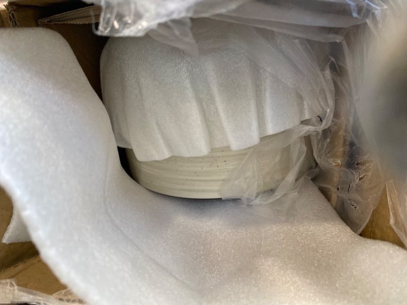 Photo 1 of ***MISSING LIDS*** vancasso Ceramic Serving Bowls With Lids Set of 4, Airtight Nesting Bowls for Food Storage, Meal Prep, Leftovers, Microwave and Dishwasher Safe, 60/36/20/10 oz