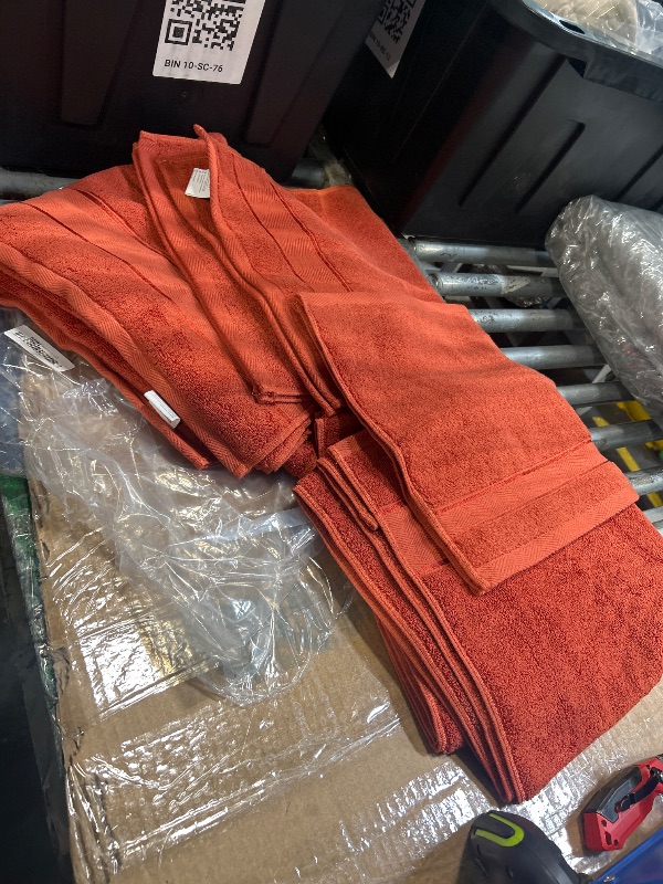 Photo 1 of ****SIMILAR ITEM****
Cotton Paradise 6 Piece Towel Set, 100% Cotton Soft Absorbent Turkish Towels for Bathroom, 2 Bath Towels 2 Hand Towels 2 Washcloths, Red Towel Set