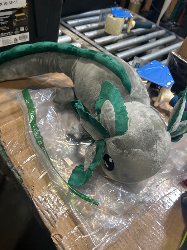 Photo 1 of ****ITEM SIMILAR****
Tezituor Soft Stuffed Axolotl Plush Glow-in-Dark Stuffed Animal 48'', 4ft Green Plush Salamander Body Pillow for Axolotl-Lover Cute Cuddly Throw Pillow for Girls 6-12 Gifts Christmas