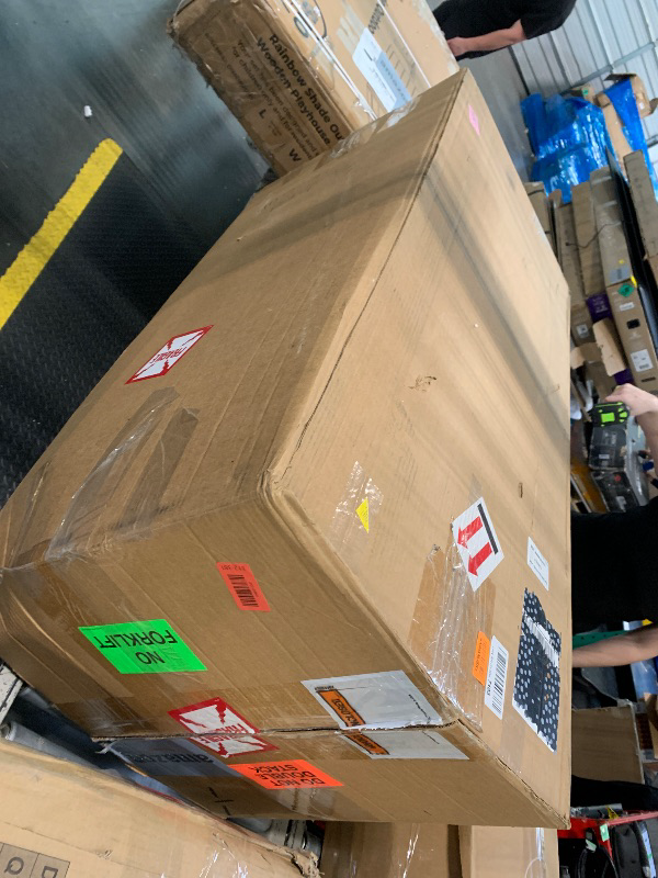 Photo 1 of *USED*
Pivot Xpand Modular Travel System with LiteMax Infant Car Seat with Anti-Rebound Bar (Ayrshire Black)