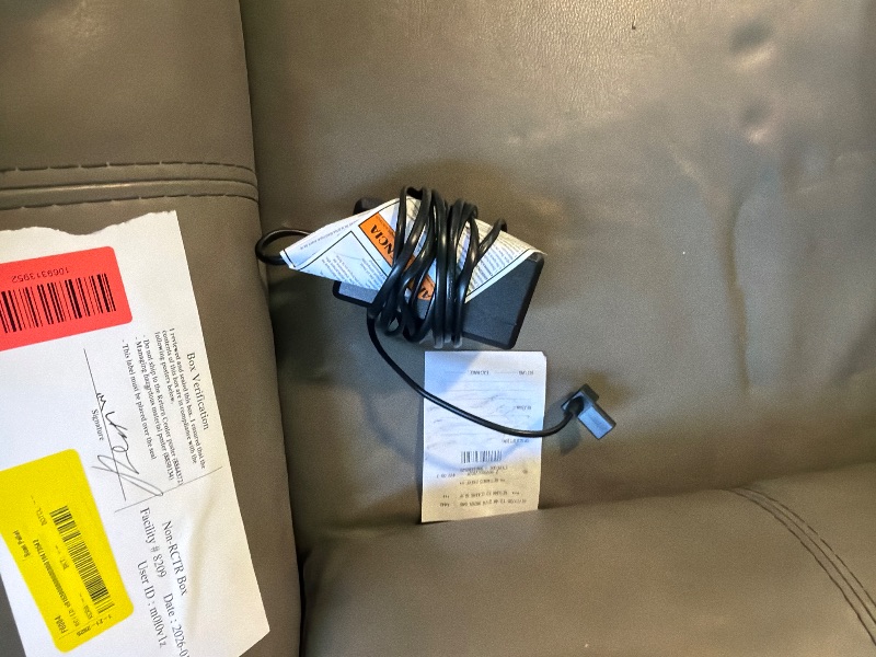 Photo 1 of ****SIMILAR ITEM***IT WOKRS FINE, JUST DIRTY*** *Signature Design by Ashley Mindanao Contemporary Leather Match Upholstered Power Recliner with Adjustable Headrest, Gray