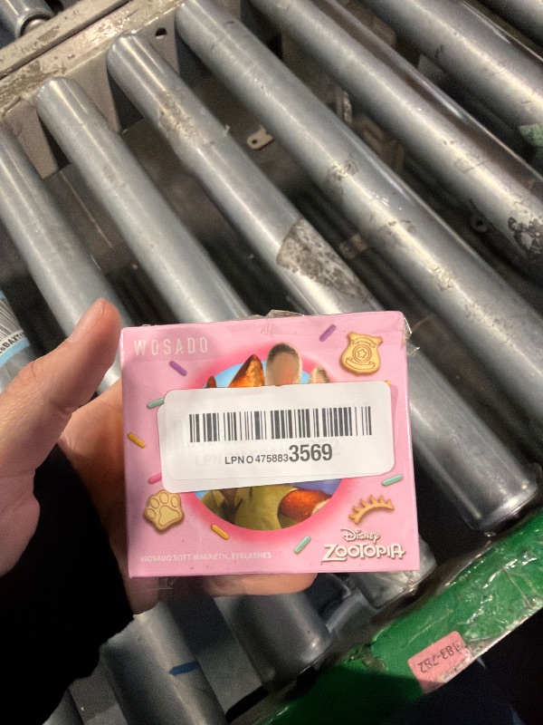 Photo 1 of *MISSING PARTS*
WOSADO×Zootopia1 Soft Magnetic Eyelashes Kit with Applicator, Disney [No.18 Velvet Black] 21.5mm Reusable Glue-free Magnetic Lashes, Cruelty-free False Lash, Waterproof, Lightweight, for Heavy Makeup