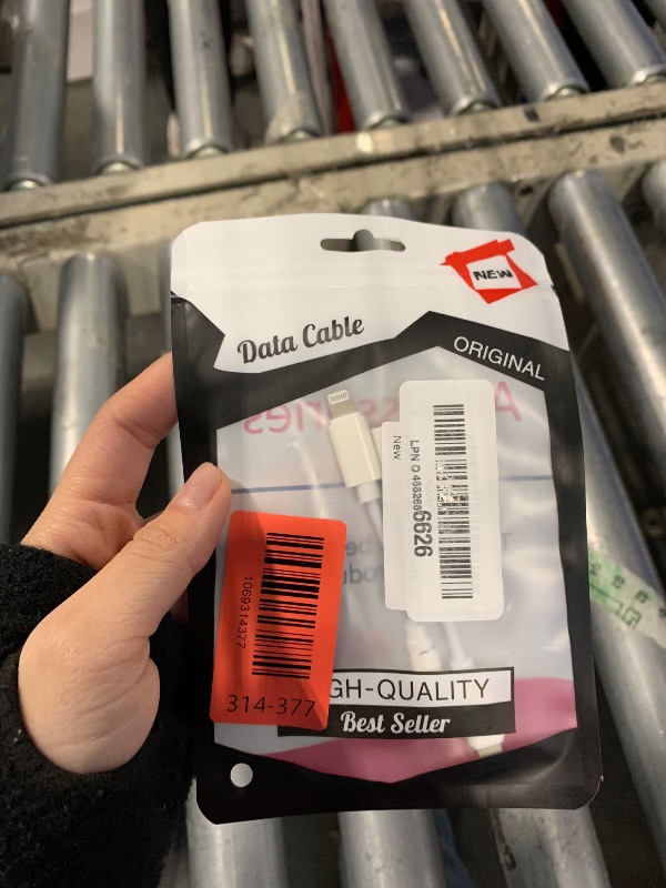 Photo 1 of [Apple MFi Certified]2 Pack iPhone Headphone Adapter,Lightning to 3.5 mm Headphone/Earphones Dongle Jack Adapter Audio Aux Cable Converter Compatible with iPhone14 13 12 11 XS XR X 8 7 Support All iOS