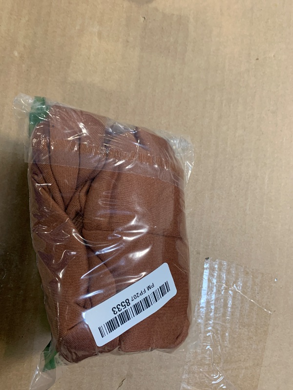 Photo 1 of 1 Pack Dog Hoodie Warm Hood Dog Sweater Cold Weather Small Dogs Sweatshirt Comfort Pet Clothes for Small Medium Dogs with Pockets Cats Chihuahua Clothes for Male Female Girl Boy Sporty Daily Wear