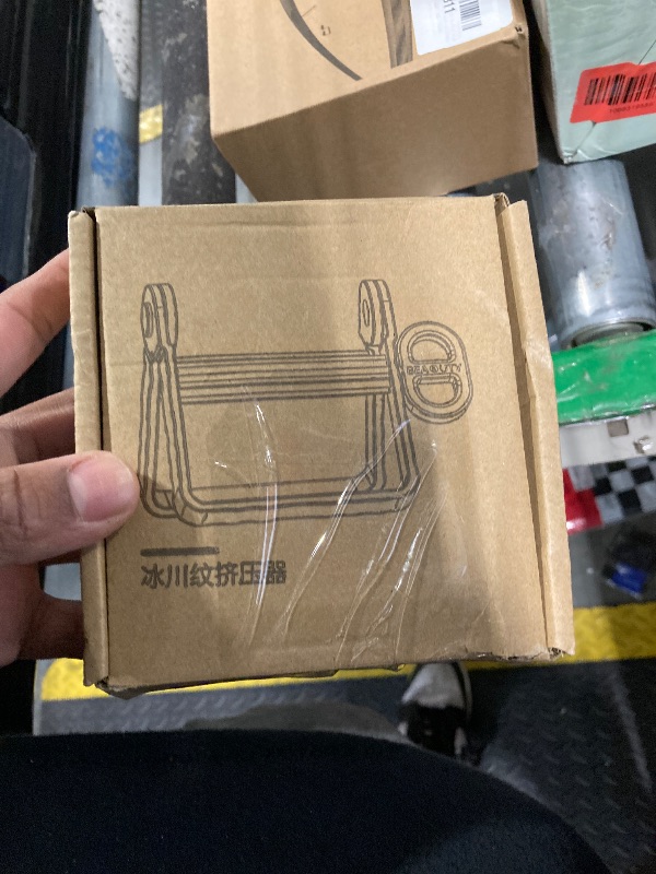 Photo 1 of **SIMILAR**
Plastic Tube Squeezer Roller – Durable Tube Wringer for Paint, Toothpaste, Hair Color – Ideal for Artists, Salons, DIY & Everyday Use (Black)