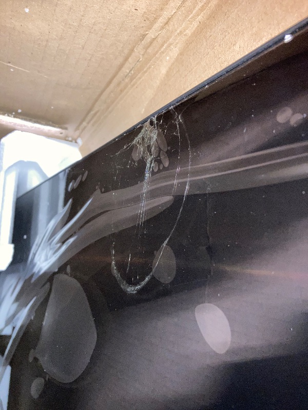 Photo 1 of **BROKEN SCREEN** **SALE FOR PARTS**
Samsung 65-Inch Class Crystal UHD U8000F 4K Smart TV (2025 Model) Endless Free Content, Crystal Processor 4K, MetalStream Design, Knox Security, Alexa Built-in