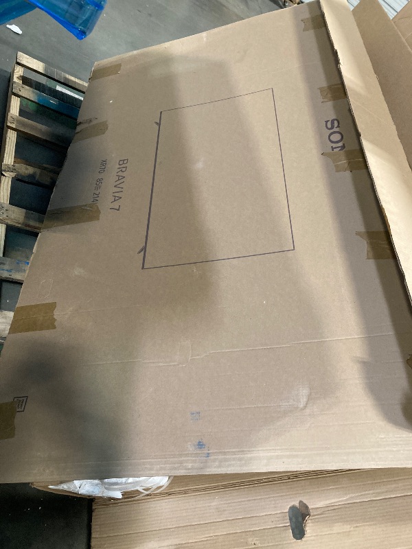 Photo 1 of **DAMAGED SCREEN**
Sony 85 Inch Mini LED QLED 4K Ultra HD TV BRAVIA 7 Smart Google TV with Dolby Vision HDR and Exclusive Features for PlayStation®5 (K-85XR70)