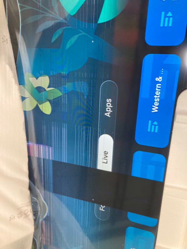 Photo 1 of **BROKEN SCREEN** **SALE FOR PARTS**
Samsung 65-Inch Class QLED Q7F Series Samsung Vision AI Smart TV (2025 Model, 65Q7F) Quantum HDR, Object Tracking Sound Lite, Q4 AI Gen1 Processor, 4K upscaling, Gaming Hub, Alexa Built-in