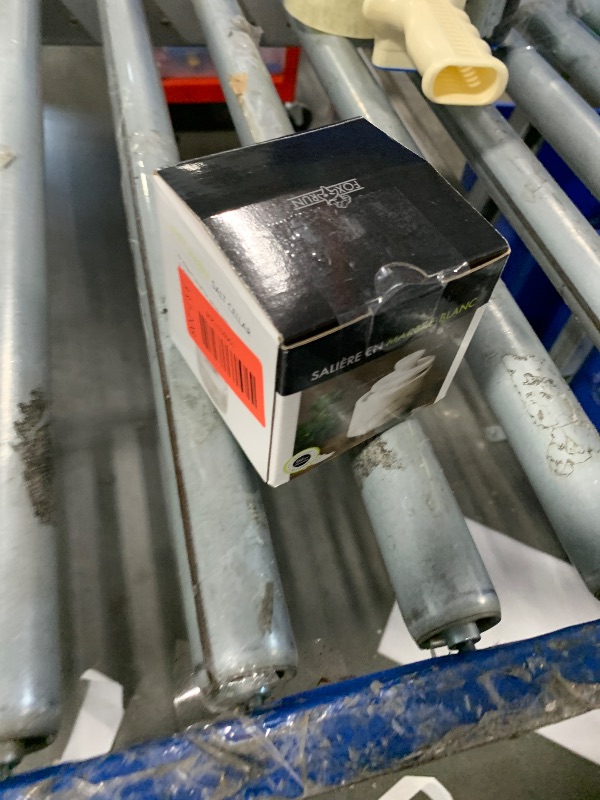 Photo 1 of **MISSING TOP**
Fox Run Marble Salt Cellar, White 3" x 3"