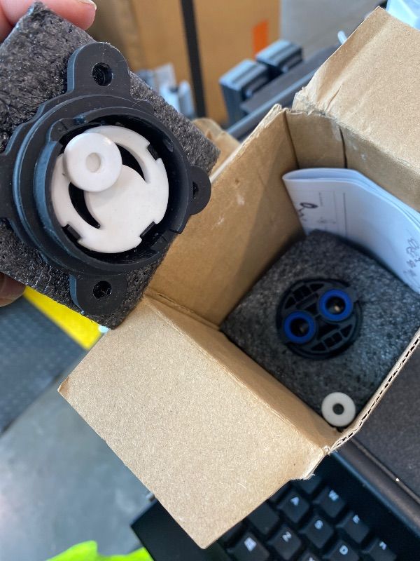 Photo 1 of *MISSING PARTS*
Pressure Balance Cartridge Universal Fit for Valves Faucets Shower Cartridge Replacement for 0X8/JX8/VB8/JV8 Valves,Standard Stem