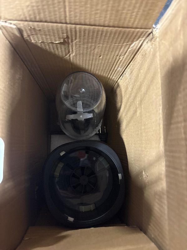 Photo 1 of **missing parts**
Colarlemo 12-Piece Smoothie Blender Maker 25,000 RPM Personal Blender for Ice Crushing Smoothies & Frozen Drinks Nuts with 23oz, 32oz, 37oz Portable Cups Two 6-Leaf Stainless Steel Blades, Silver