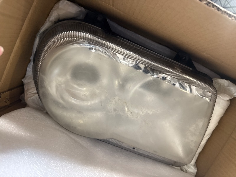 Photo 1 of ***VERY USED*** Headlights Assembly Compatible with 2005 2006 2007 2008 2009 2010 Chrysler 300C Halogen Type Head Lamps, Black Housing
